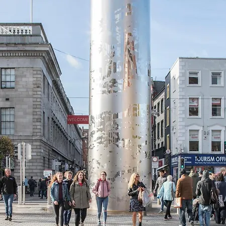 Luxury Near O'connell Street شقة