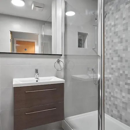 Luxury Near O'connell Street شقة *