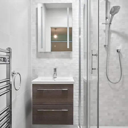 Luxury Near O'connell Street شقة *