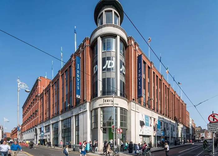 Luxury Near O'connell Street Apartment