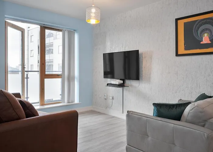 Luxury Near O'connell Street Apartment *